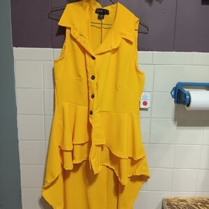 1 yellow lady shirt 1X love